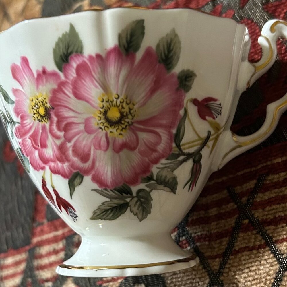 Adderly Fine China Floral Tea Set - Picture 4 of 7